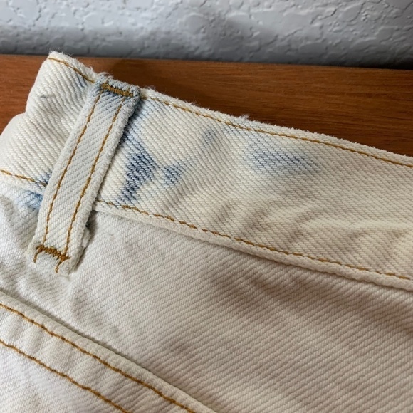LEVI'S 100% Cotton White/Acid Washed Light Blue Jean Shorts Size JR 7 (1099) - Picture 11 of 13